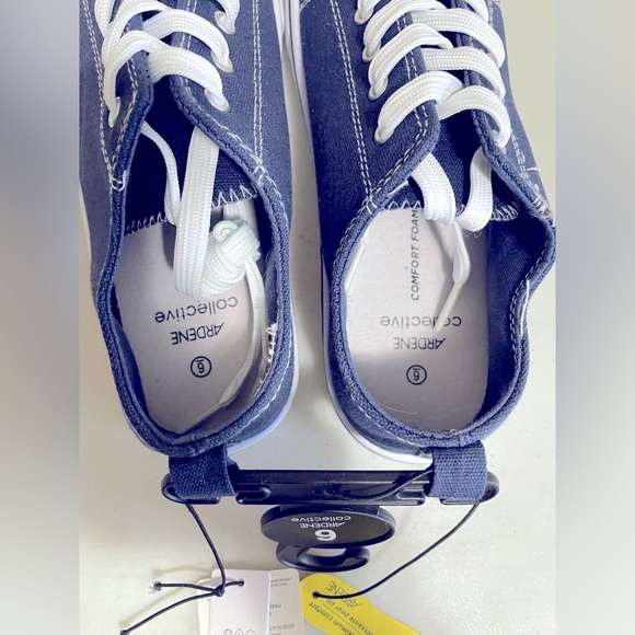 Shoe Bundle - 2 Pairs included Navy Blue (NWT) and White (Used Once) - Picture 5 of 14